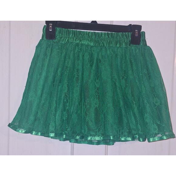 Brat Green Spirit of Halloween Green Mini‎ Skirt Floral Poison Ivy Fairycore - Picture 1 of 3